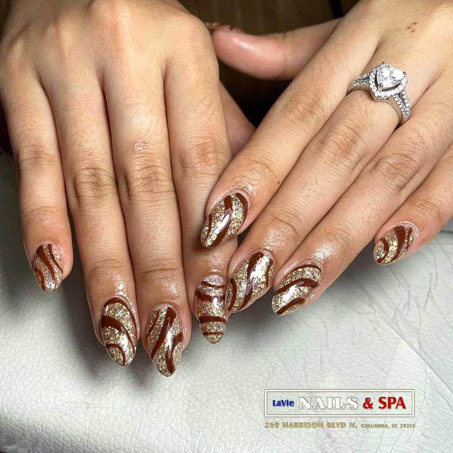 nail design by LaVie Nails and Spa 